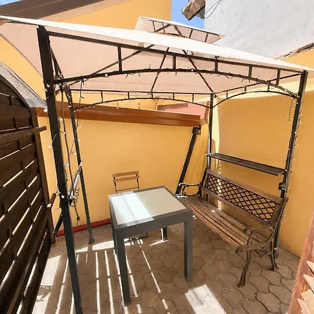 Loft With Free Parking *